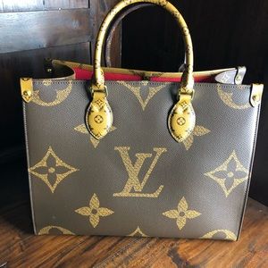 Louis Vuitton OnThe Go Tote